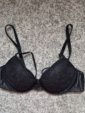 💙Victoria's Secret Black Lace "Very Sexy" Push-Up Bra